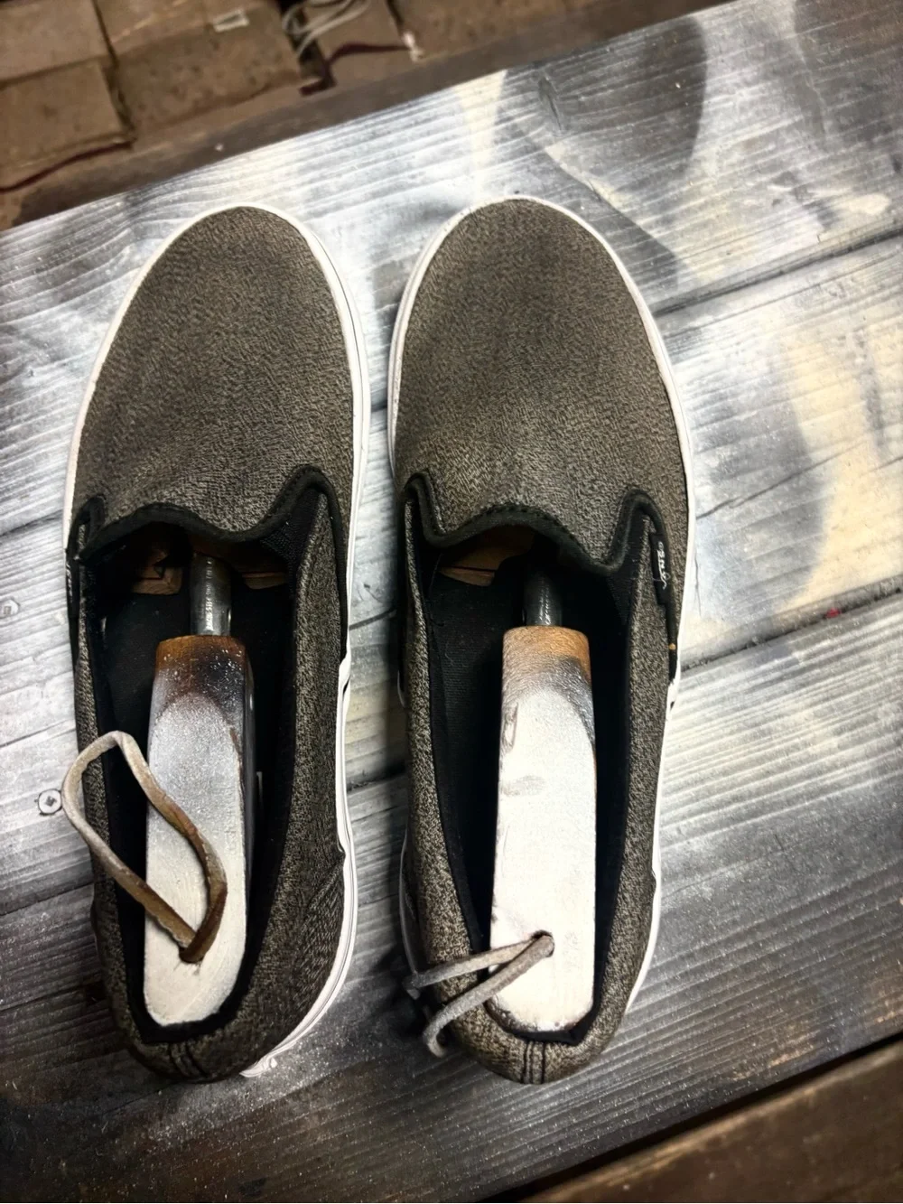 Vans Slip Ons Gray & black slip-on sneakers with textured fabric M9.5